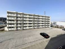 物件外観写真2　(駐車場)