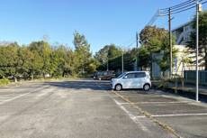 物件外観写真2　(駐車場)