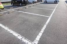 物件外観写真2　(駐車場)