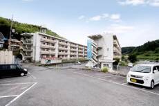 物件外観写真2　(駐車場)