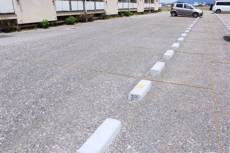 物件外観写真2　(駐車場)