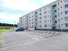 物件外観写真2　(駐車場)