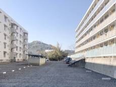 物件外観写真2　(駐車場)