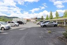 物件外観写真2　(駐車場)