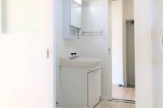 物件内観写真8　(洗面所)