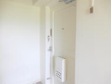 物件内観写真10　(玄関)