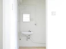 物件内観写真8　(洗面所)