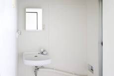 物件内観写真8　(洗面所)