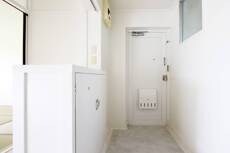 物件内観写真11　(玄関)