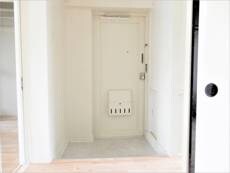 物件内観写真11　(玄関)