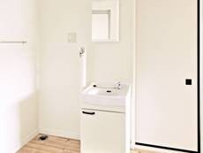 物件内観写真8　(洗面所)