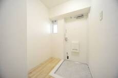 物件内観写真11　(玄関)