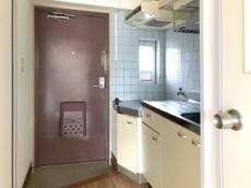 物件内観写真10　(玄関)