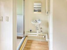 物件内観写真8　(洗面所)