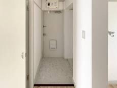 物件内観写真10　(玄関)