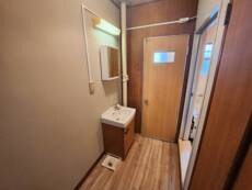 物件内観写真7　(洗面所)