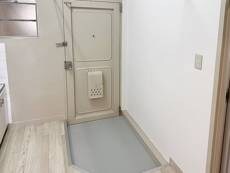 物件内観写真9　(玄関)