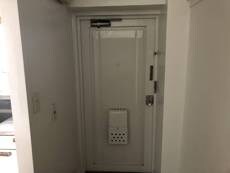 物件内観写真11　(玄関)