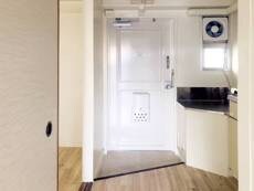 物件内観写真10　(玄関)