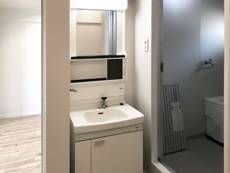 物件内観写真8　(洗面所)