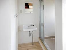 物件内観写真8　(洗面所)