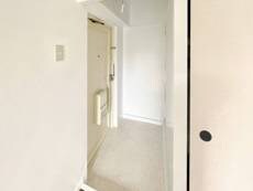 物件内観写真11　(玄関)