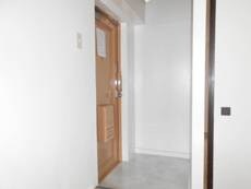 物件内観写真11　(玄関)