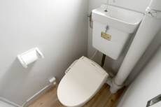 物件内観写真7　(トイレ)