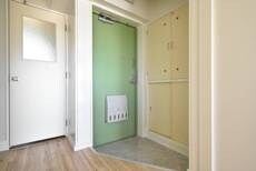 物件内観写真11　(玄関)