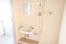 物件内観写真8　(洗面所)