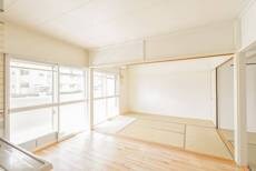 物件内観写真4　(居室・リビング)