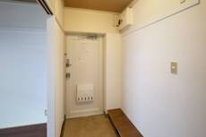 物件内観写真11　(玄関)