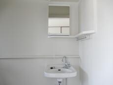 物件内観写真8　(洗面所)