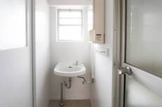 物件内観写真8　(洗面所)