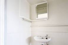 物件内観写真8　(洗面所)