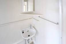 物件内観写真8　(洗面所)