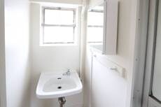 物件内観写真8　(洗面所)