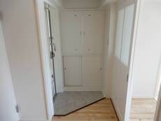 物件内観写真11　(玄関)