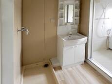 物件内観写真8　(洗面所)