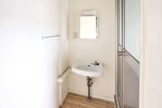 物件内観写真8　(洗面所)