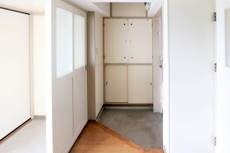 物件内観写真11　(玄関)