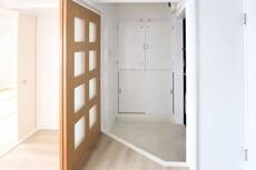 物件内観写真11　(玄関)