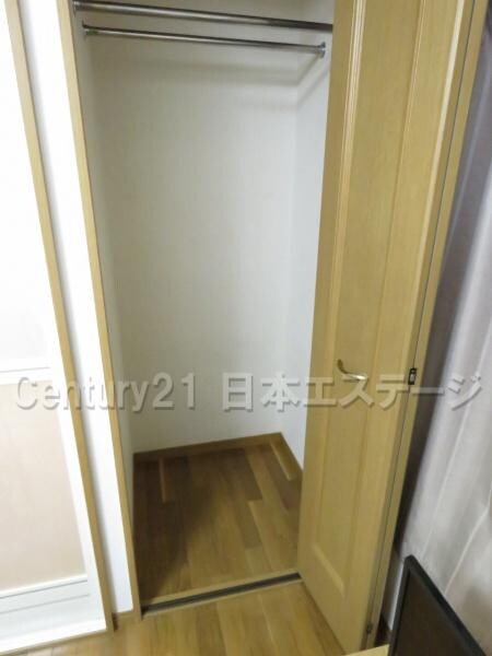 物件内観写真6　(クローゼットタイプの収納)