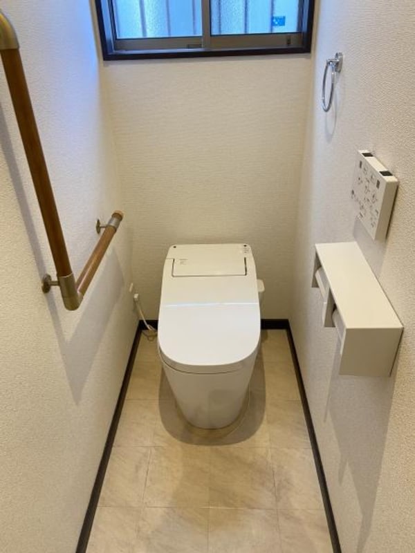 トイレ(温水洗浄便座付きです☆)