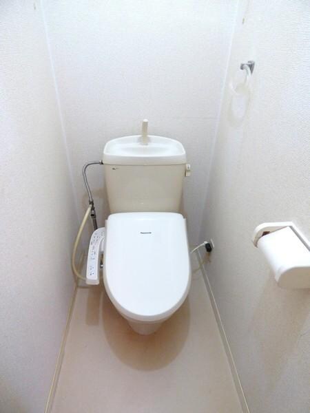 物件内観写真8　(温水洗浄機能付きです！！)