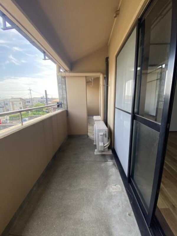 バルコニー(洗濯物もしっかり干せます★)