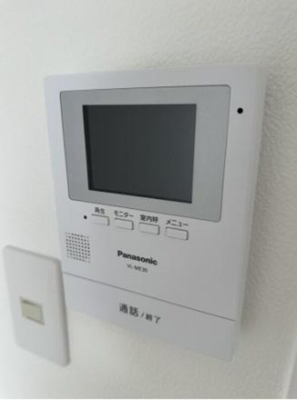 玄関(TVインターホン)