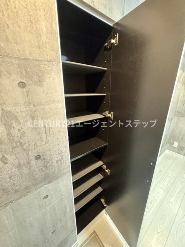 玄関(シューズボックス)