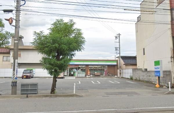 ファミリーマート富山大町店