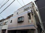 タイル貼りの外観